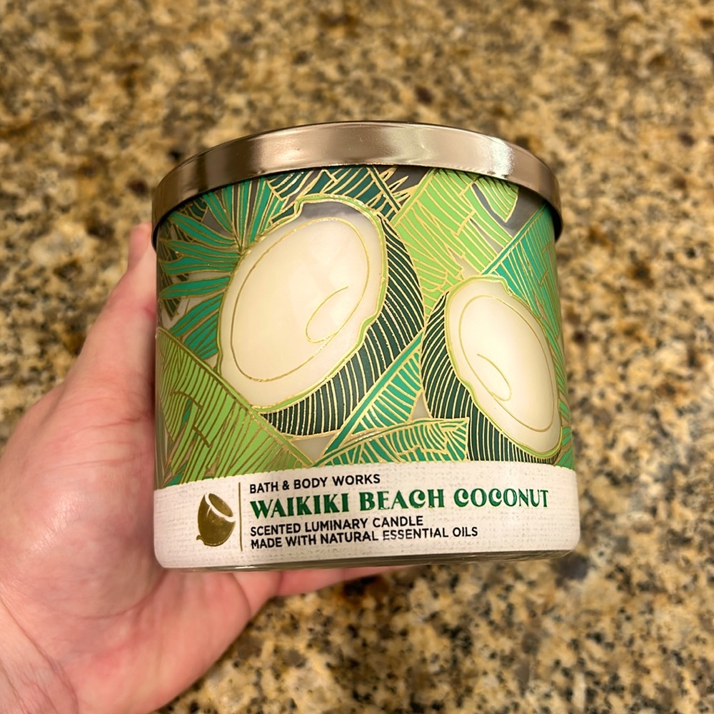 Bath and body works candle